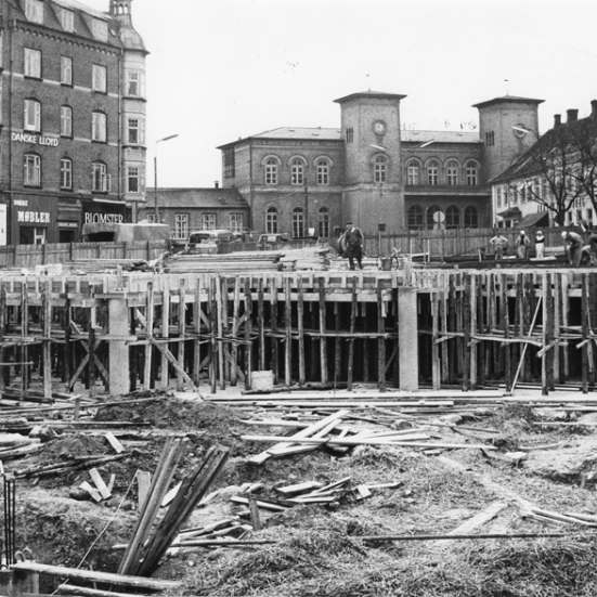 Opførelse af Hestetorvet, foråret 1962. Foto: Henrik Clausen